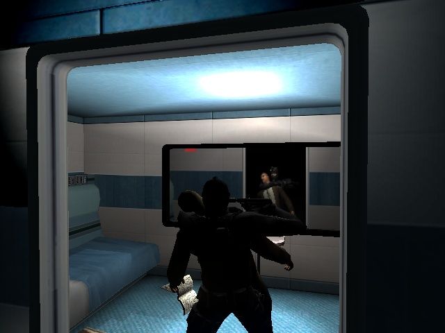 Splinter Cell 2: Pandora Tomorrow - screenshot 1