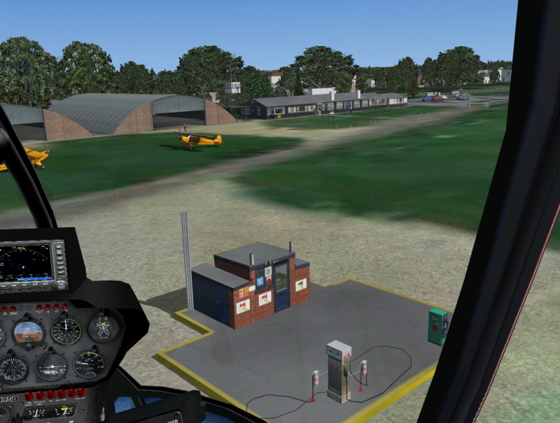 Real Scenery Airfields - White Waltham - screenshot 6