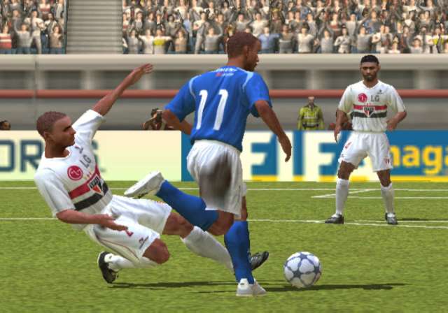 FIFA Soccer 2005 - screenshot 27